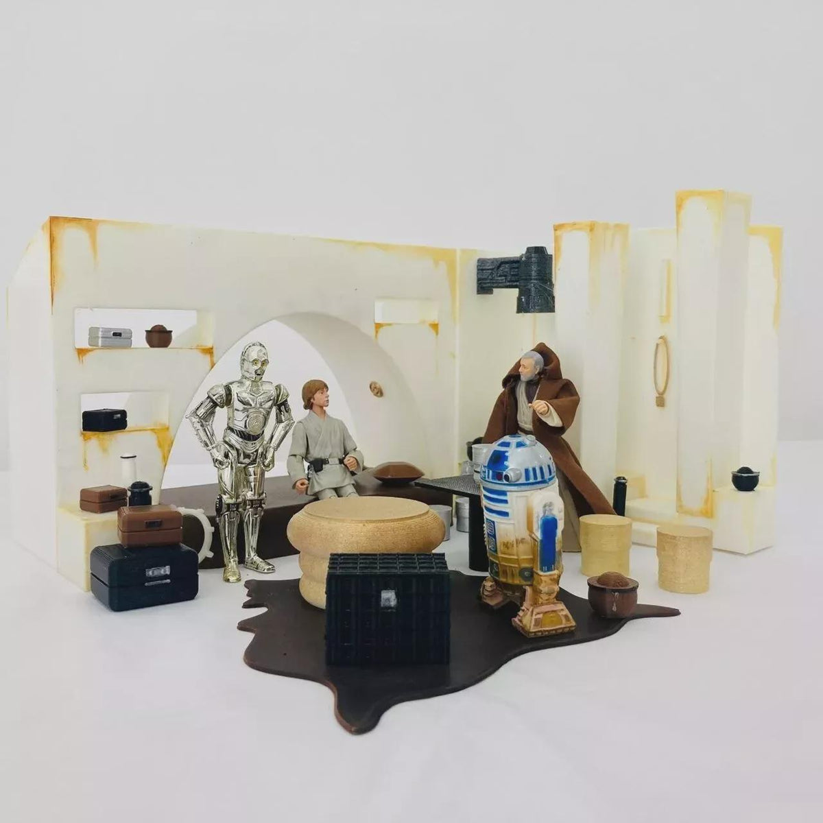 Star Wars Obi-Wan Hut Interior Diorama 1:18 Model Kit - product view 3